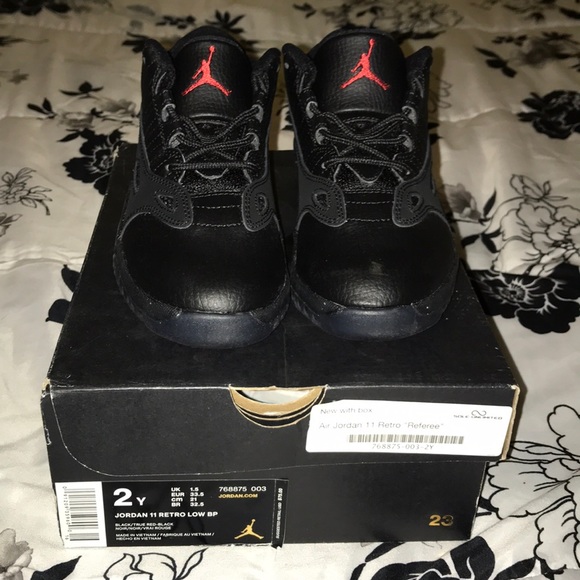 jordan 11 size 2y